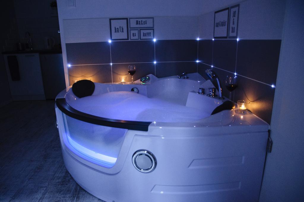 Bedrouse Jacuzzi Apartment Starowislna - Old Town Kraków Zewnętrze zdjęcie