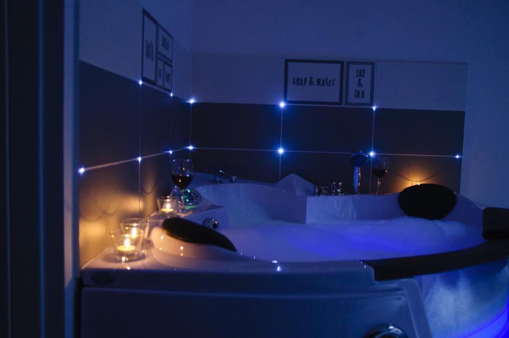 Bedrouse Jacuzzi Apartment Starowislna - Old Town Kraków Zewnętrze zdjęcie