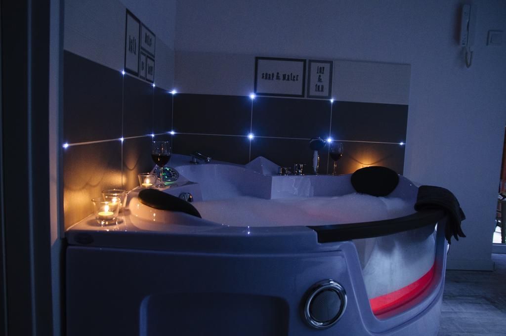 Bedrouse Jacuzzi Apartment Starowislna - Old Town Kraków Zewnętrze zdjęcie